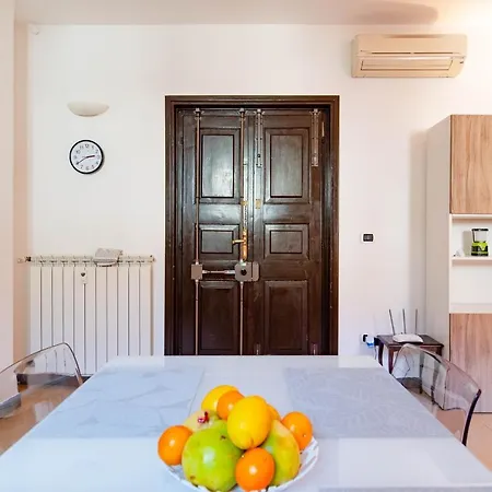 Apartment Ca Maria Vittoria By Happyhostorino Turin