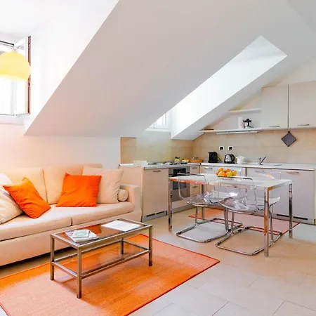 Apartamento Cà Maria Vittoria By Happyhostorino Turim